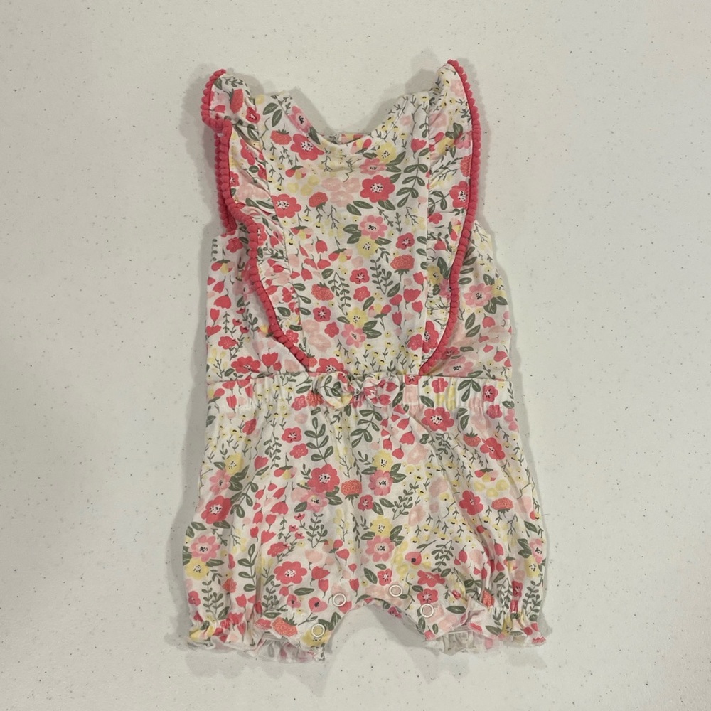 Sleeveless romper, size 6-9 months